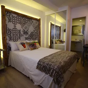 Casitas De Auto Check Guest house